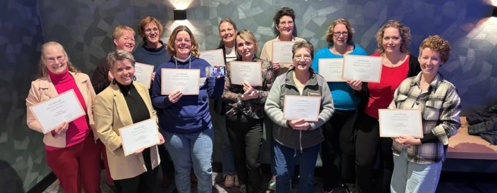 Eerste groep deelnemers aan leergang palliatieve zorg voor VVT ontvangt certificaat