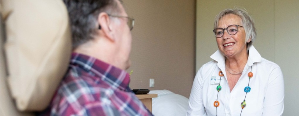 Het ongekende belang van vrijwilligers in de palliatieve en terminale zorg