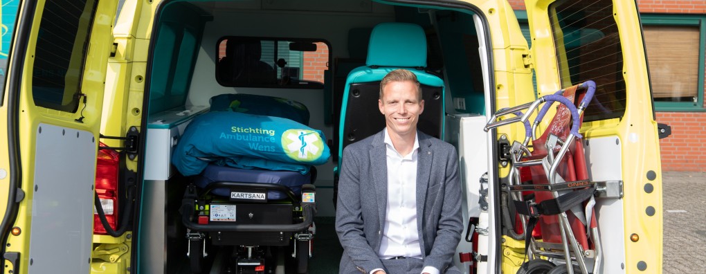 Zoon volgt Kees Veldboer op bij Stichting Ambulance Wens