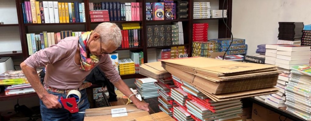 Dankzij jullie: opnieuw 100 boeken naar basisscholen