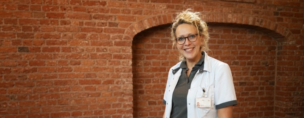 ‘Verpleegkundigen spelen belangrijke rol bij toonbaar maken overledene’