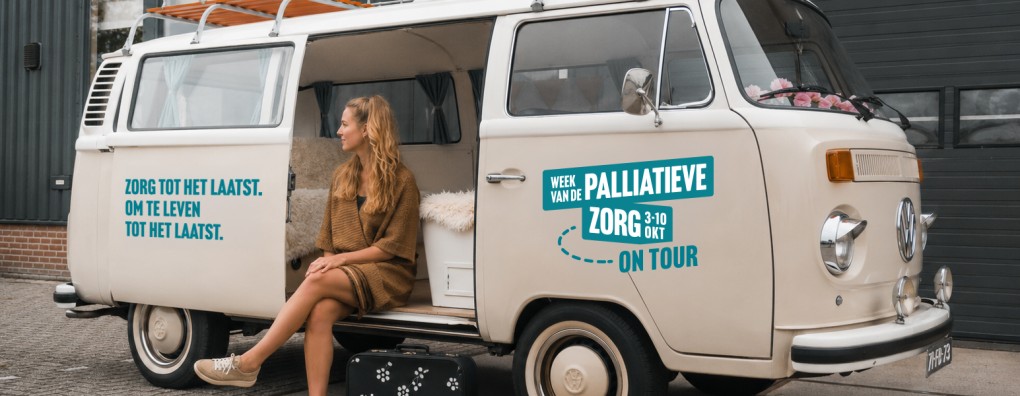 Volkswagenbusje met ambassadeurs vraagt aandacht voor palliatieve zorg