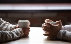 Juist als woorden tekortschieten: Carend organiseert congres over communicatie in de laatste levensfase