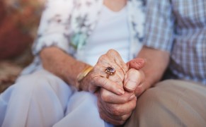 Zorg over de schotten heen